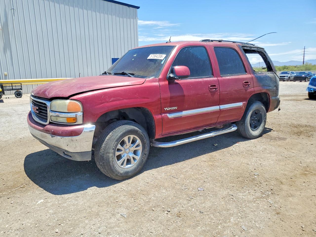 2005 GMC Yukon SLE, VIN 1GKEC13T55J258433 — Interior fire