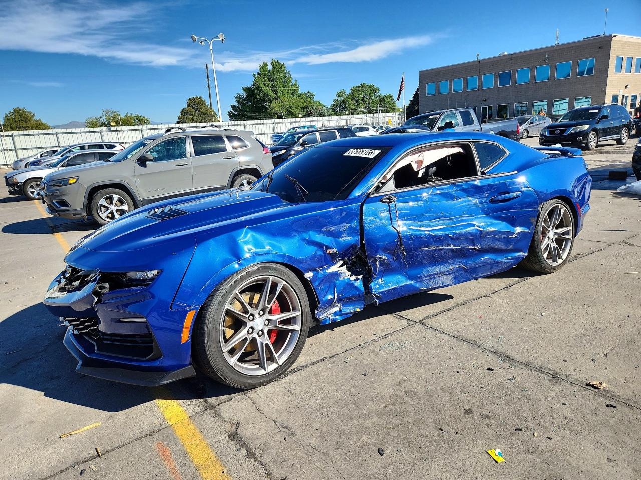 2021 Chevrolet Camaro 2SS, VIN 1G1FH1R74M0100304 — Side