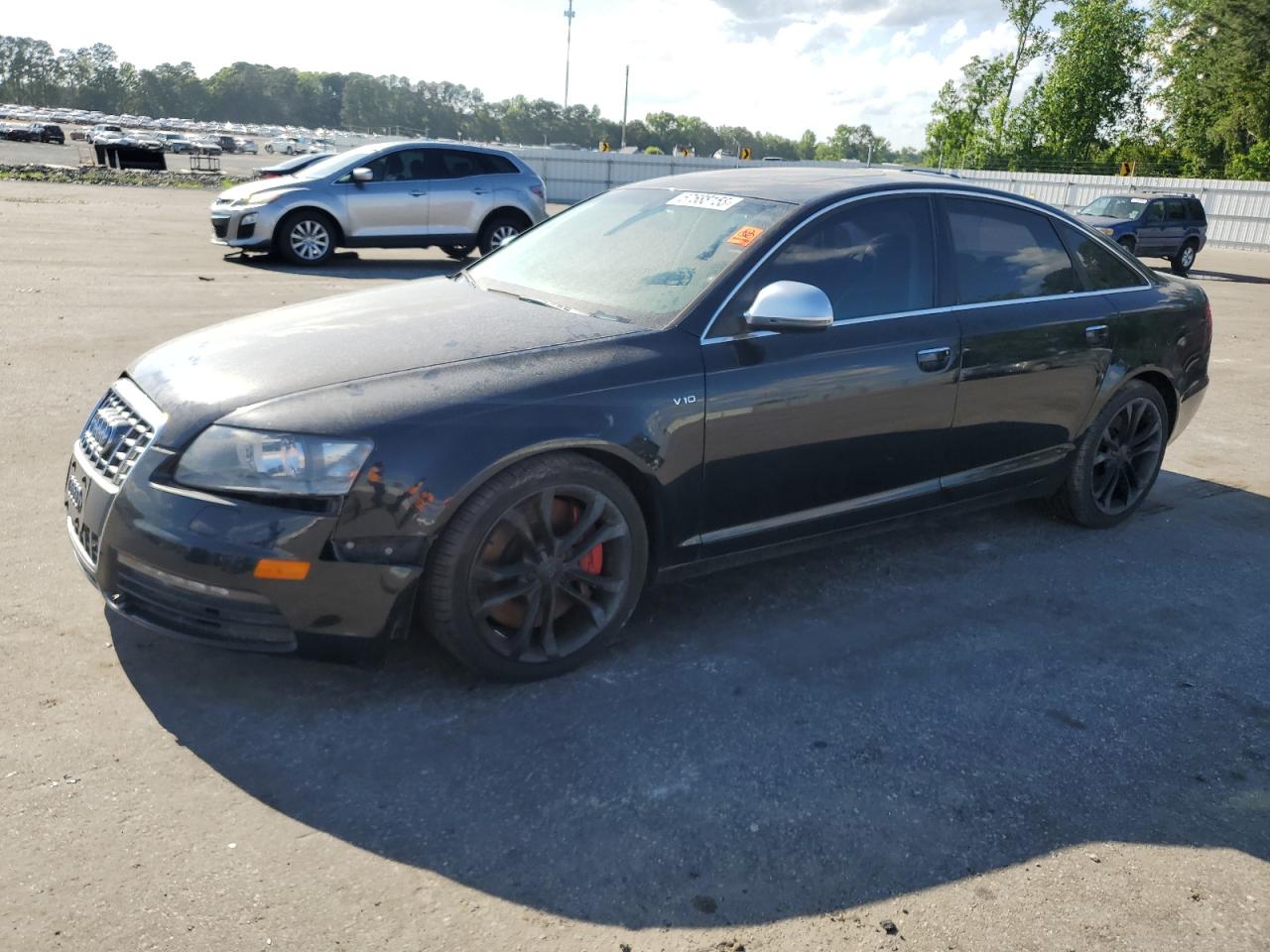 2009 Audi S6, VIN WAUGN74FX9N038615 — Перед