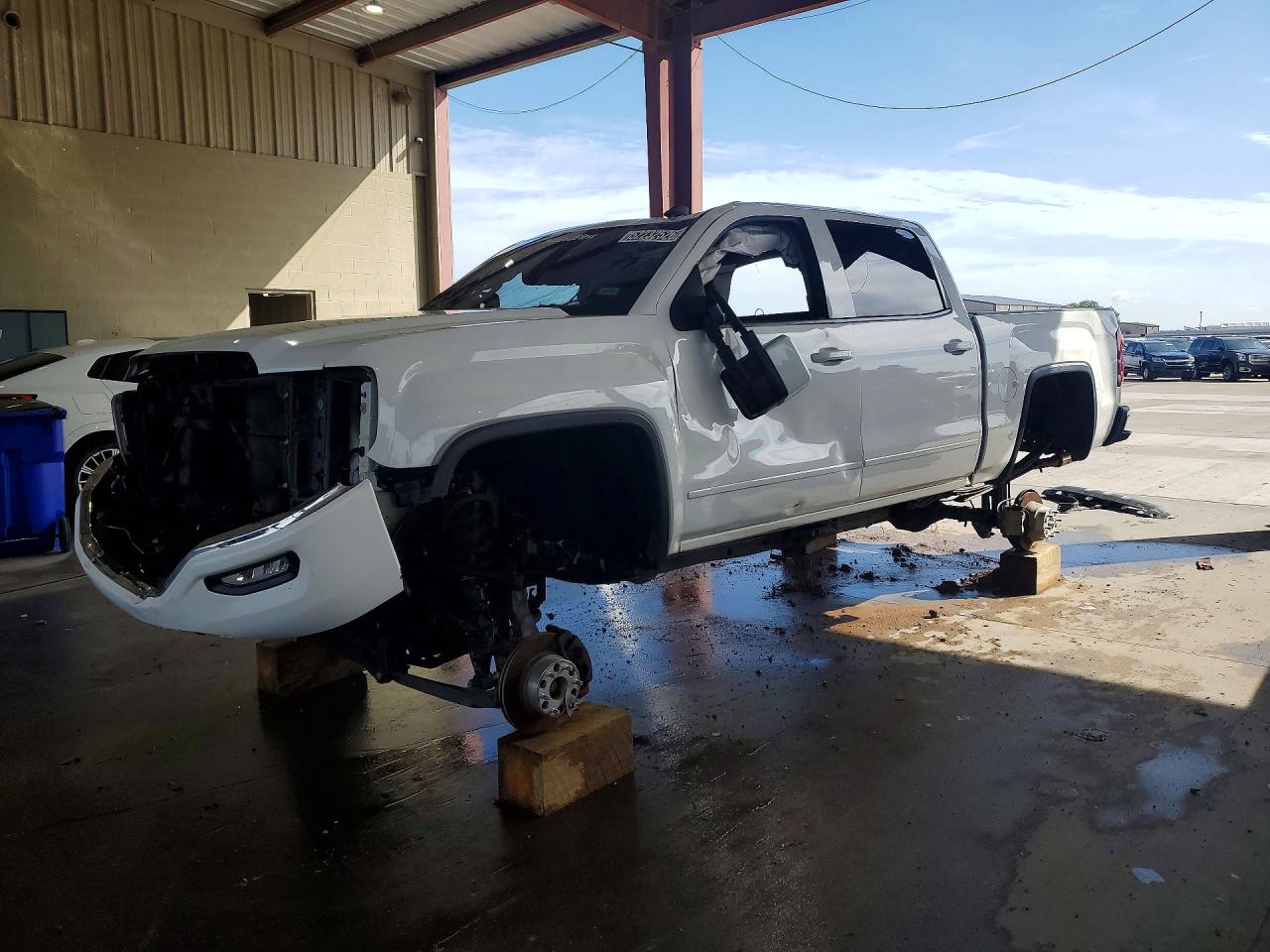 2016 GMC Sierra 1500 SLE, VIN 3GTU2MEC5GG100851 — Stripped