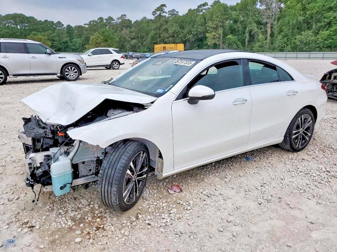 2025 Mercedes-Benz CLA 250, VIN W1K5J4GB0SN481638 — Front end