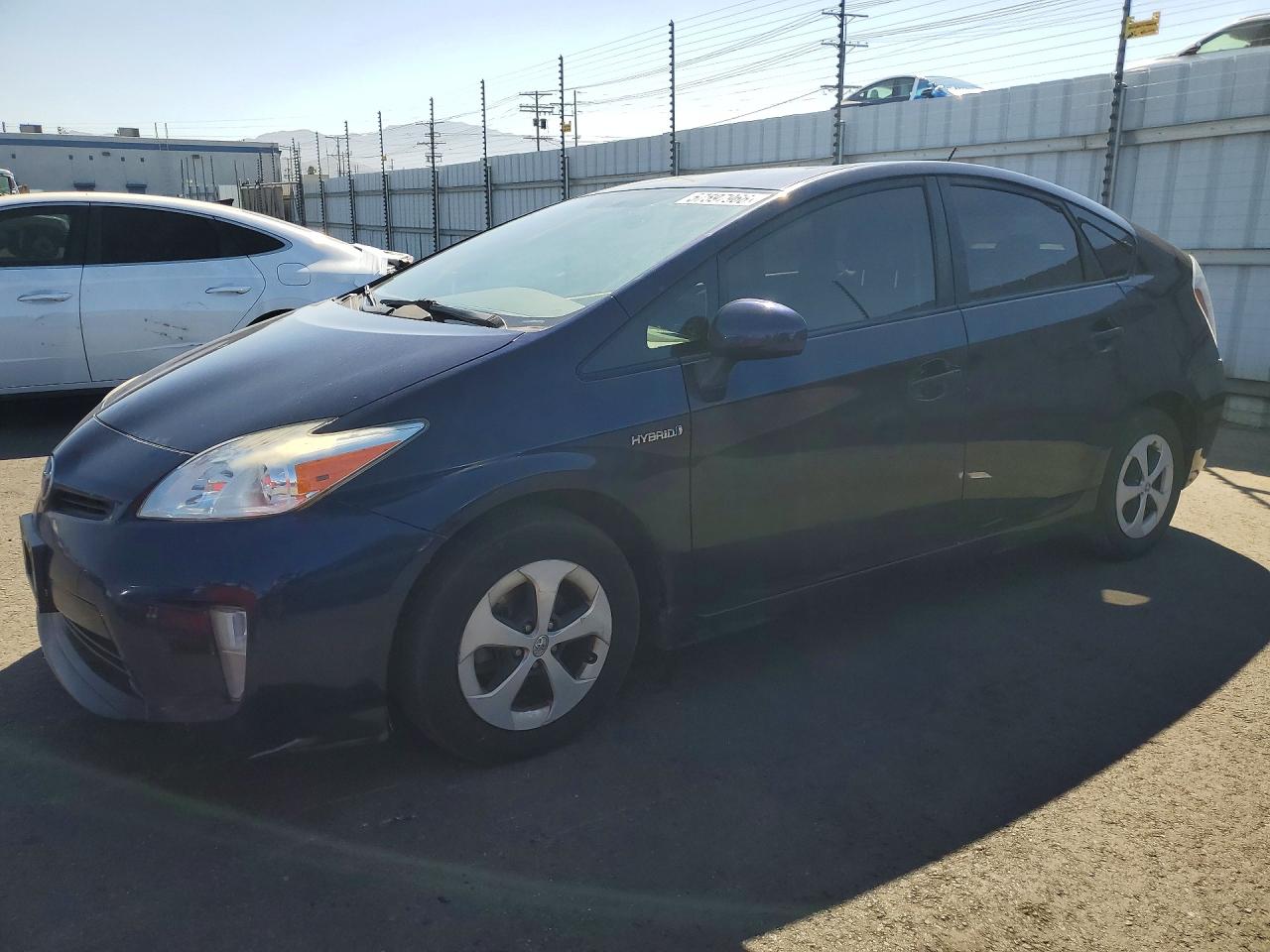 2015 Toyota Prius Two, VIN JTDKN3DU1F0458454 — Prior damage history
