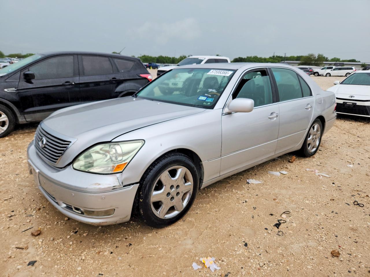 2004 Lexus LS 430, VIN JTHBN36F540130125 — Front end