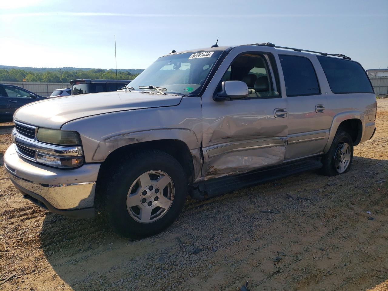 2005 Chevrolet Suburban LT, VIN 1GNFK16Z45J108307 — Side