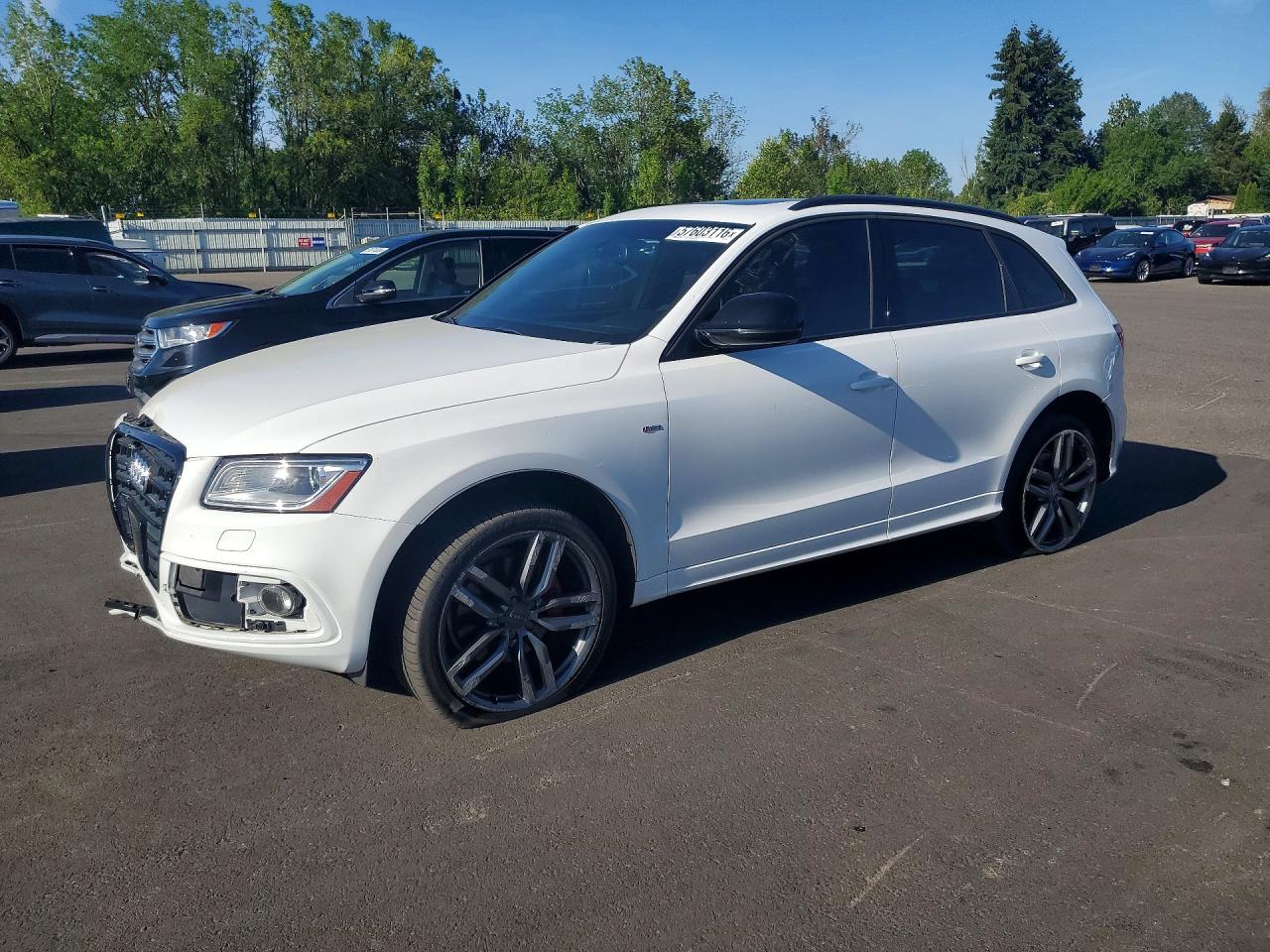 2016 Audi Q5 Premium Plus, VIN WA1D7AFP4GA126156 — Front end