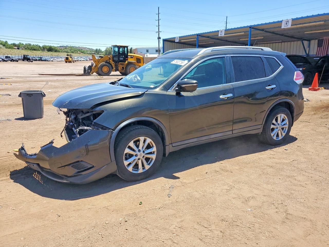 2015 Nissan Rogue SL, VIN 5N1AT2MV2FC852558 — Front end