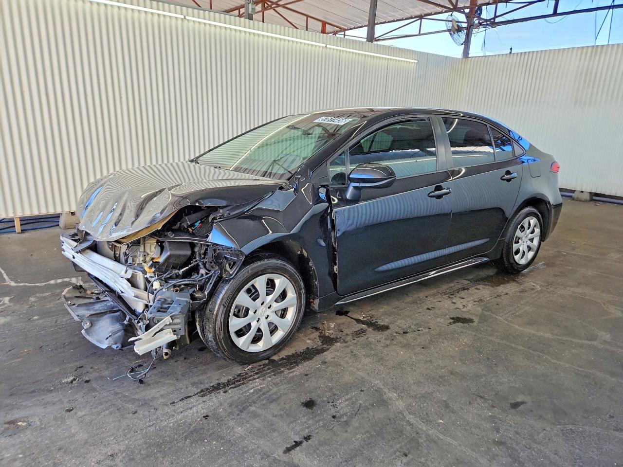 2021 Toyota Corolla LE, VIN 5YFEPMAEXMP262770 — Front end
