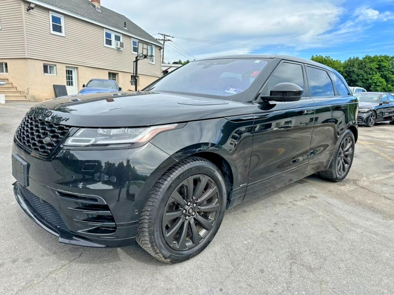 2018 Land Rover Range Rover Velar R-Dynamic SE, VIN SALYL2RV1JA720710 — Minor dents and scratches