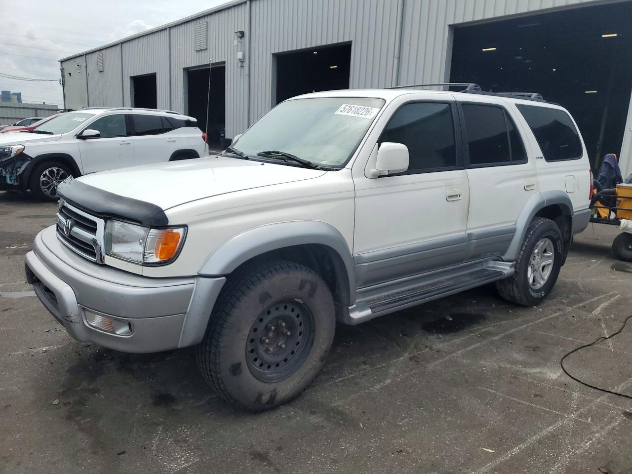 1999 Toyota 4Runner Limited, VIN JT3GN87R2X0132601 — Minor dents and scratches
