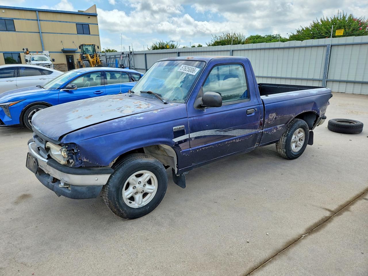 1996 Mazda B-Series, VIN 4F4CR12A7TTM18662 — Front end
