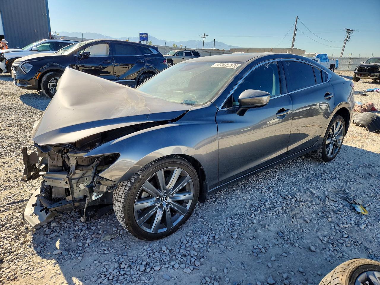 2021 Mazda 6 Grand Touring, VIN JM1GL1TY5M1611686 — Перед