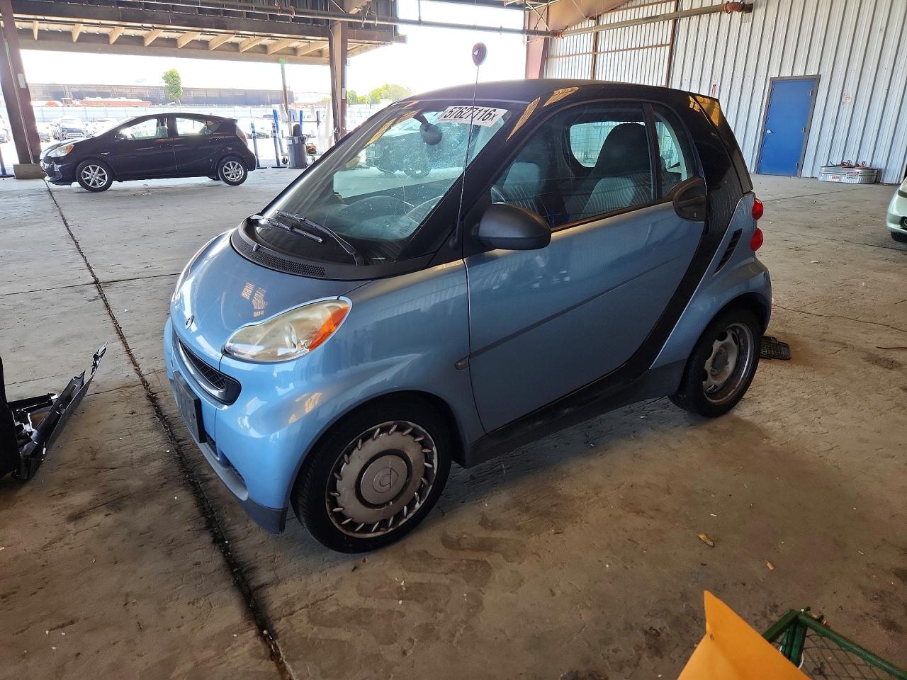 2011 Smart fortwo Pure, VIN WMEEJ3BA3BK442371 — Minor dents and scratches