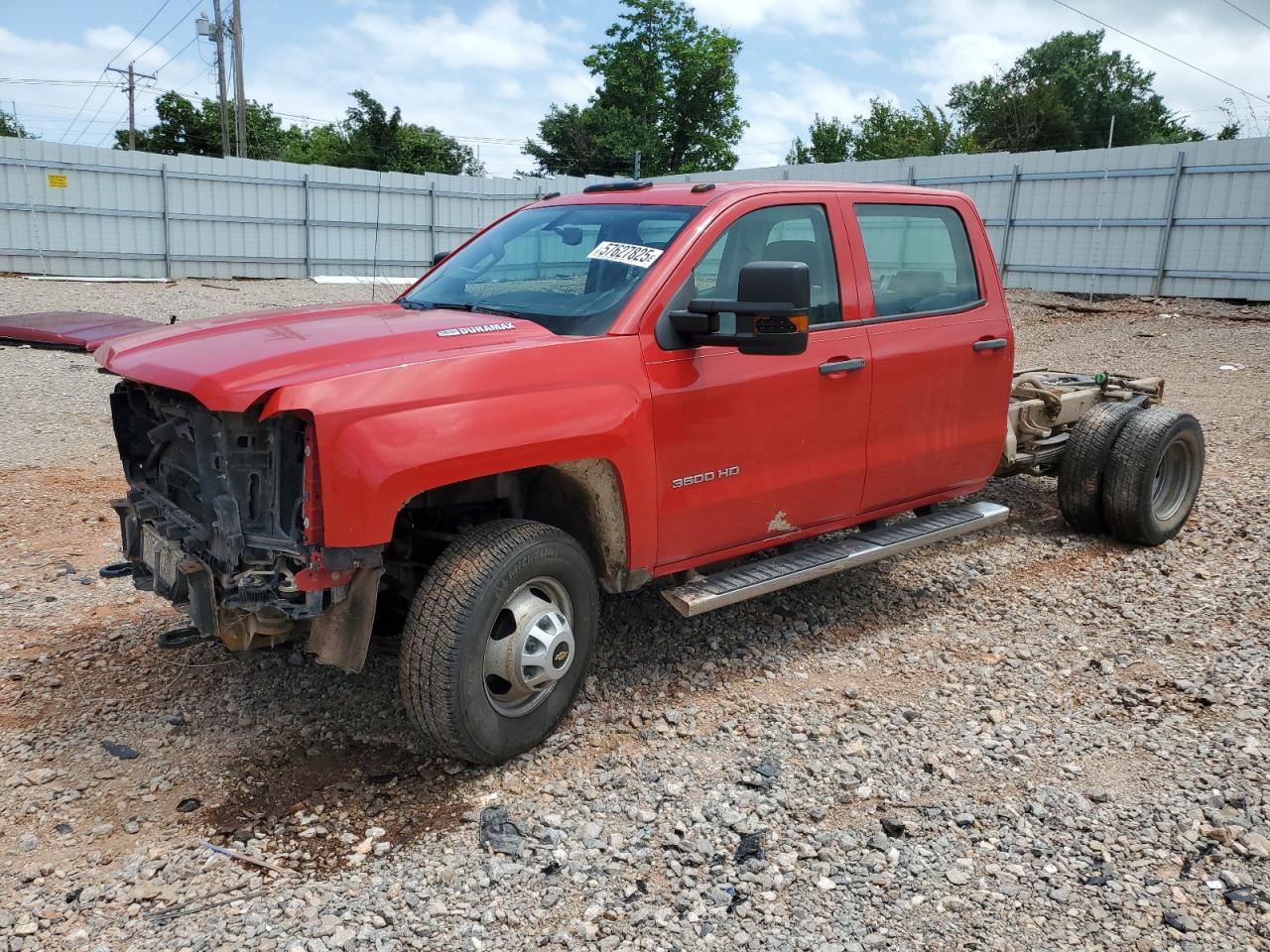 2015 Chevrolet Silverado 3500, VIN 1GB4KYC84FF614068 — Перед