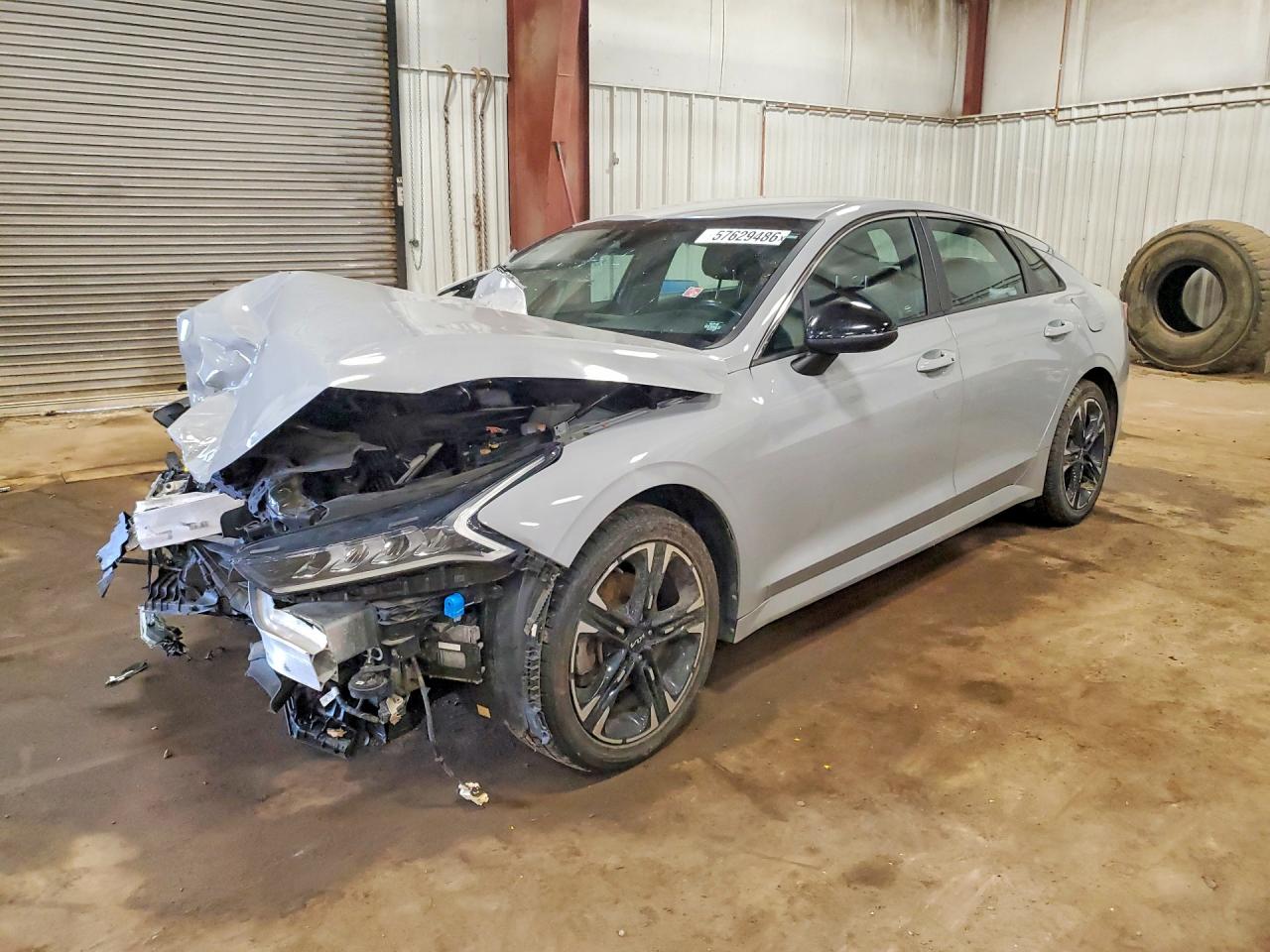 2022 Kia K5 GT-Line, VIN 5XXG64J2XNG156136 — Front end
