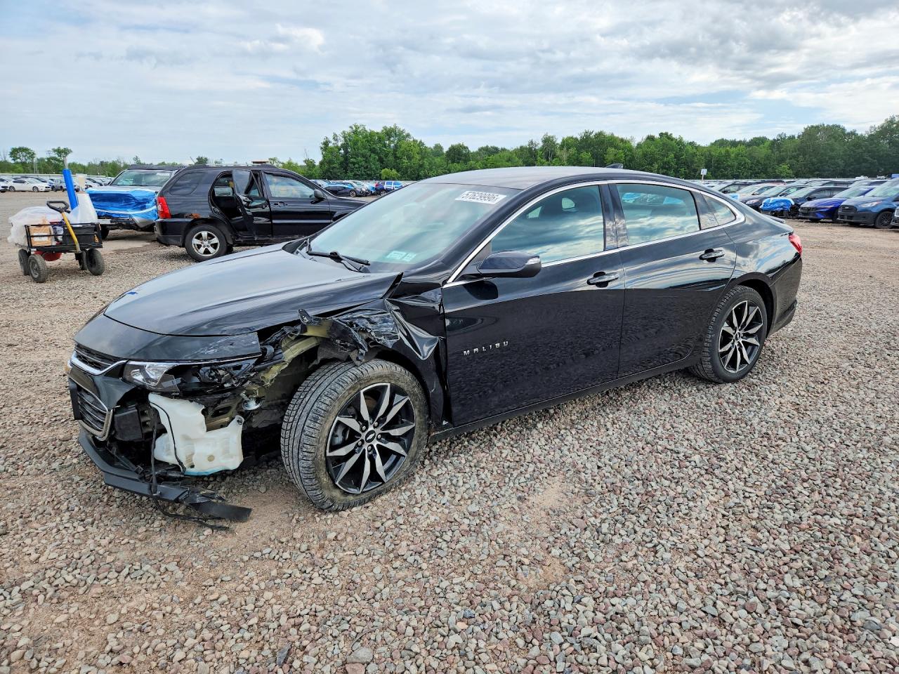 2018 Chevrolet Malibu LT, VIN 1G1ZD5ST2JF185272 — Front end