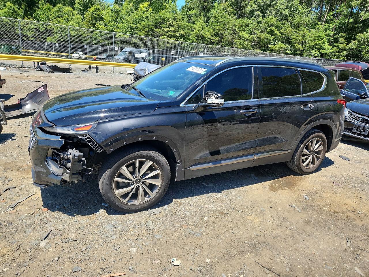 2020 Hyundai Santa Fe Limited, VIN 5NMS5CAD0LH302003 — Front end
