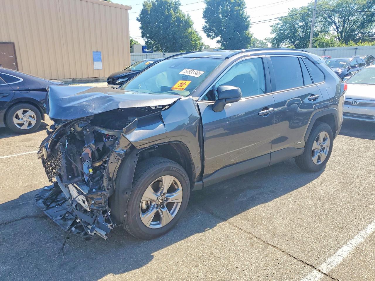 2025 Toyota RAV4 Hybrid LE, VIN 4T3LWRFV6SU166394 — Front end