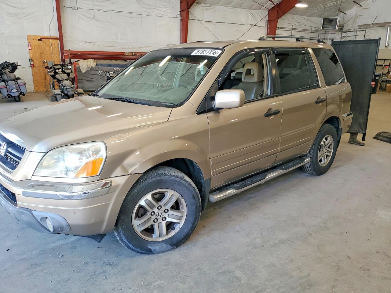 2005 Honda Pilot EX-L, VIN 2HKYF185X5H513824 — Minor dents and scratches