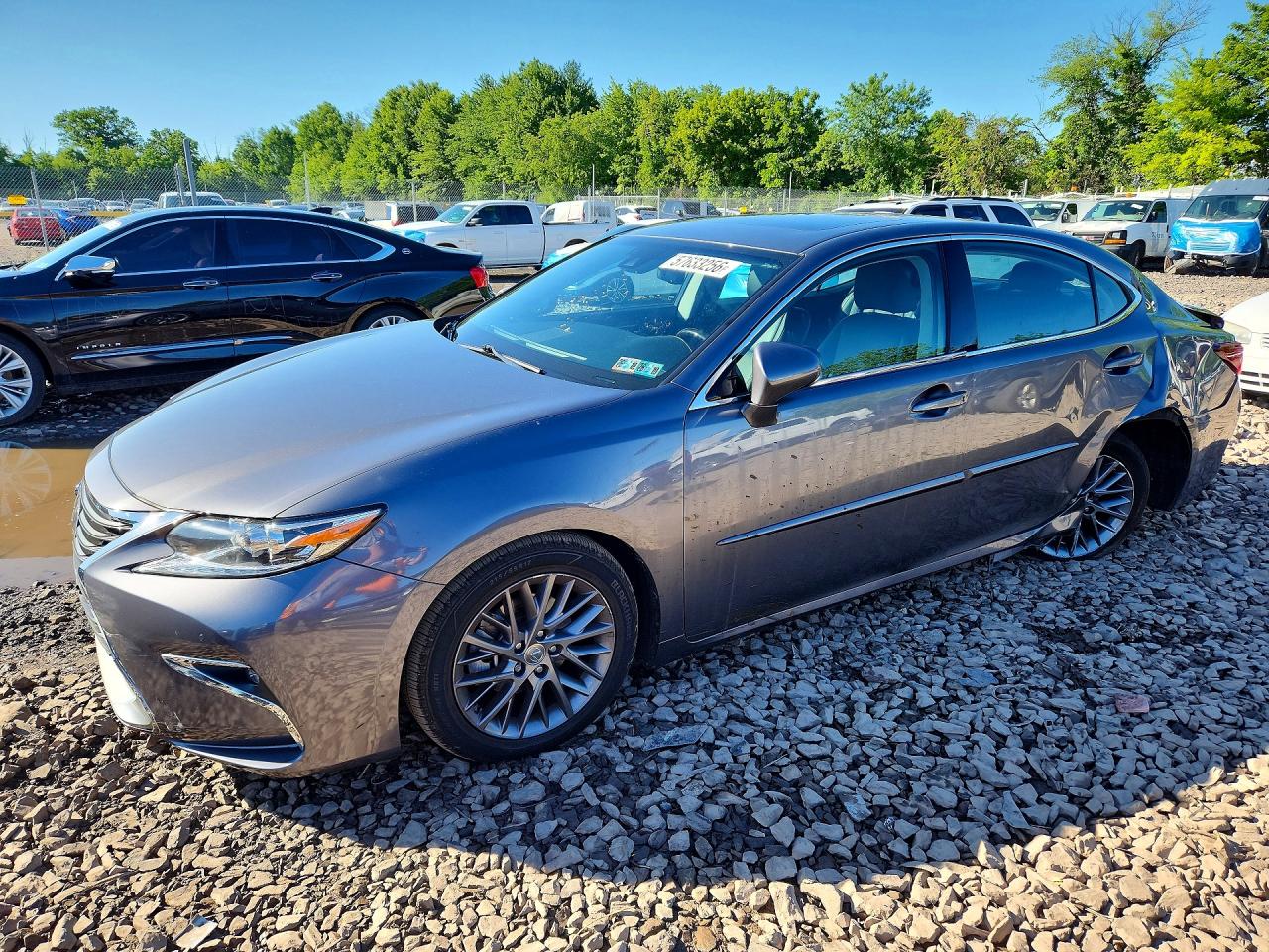 2018 Lexus ES 350, VIN 58ABK1GGXJU115280 — Rear end