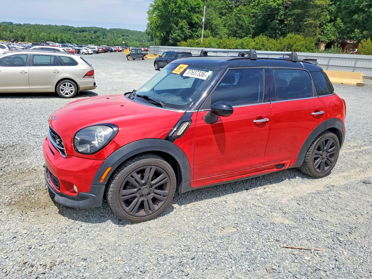 2015 MINI Countryman S, VIN WMWZC3C53FWT04014 — Front end