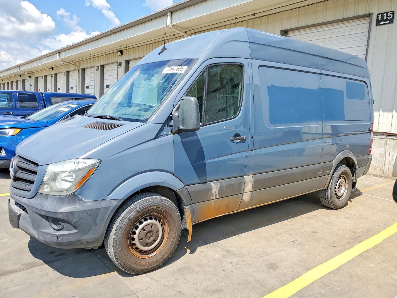 2018 Mercedes-Benz Sprinter Cargo, VIN WD3PE7CD2JP623436 — Side