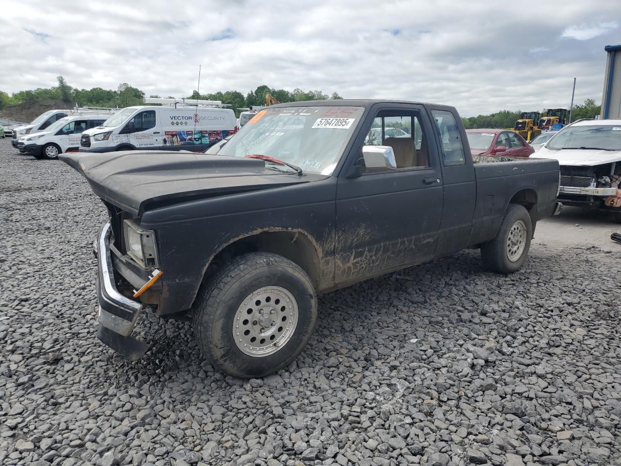 1990 Chevrolet S-10, VIN 1GCCT19Z9L2121064 — Front end