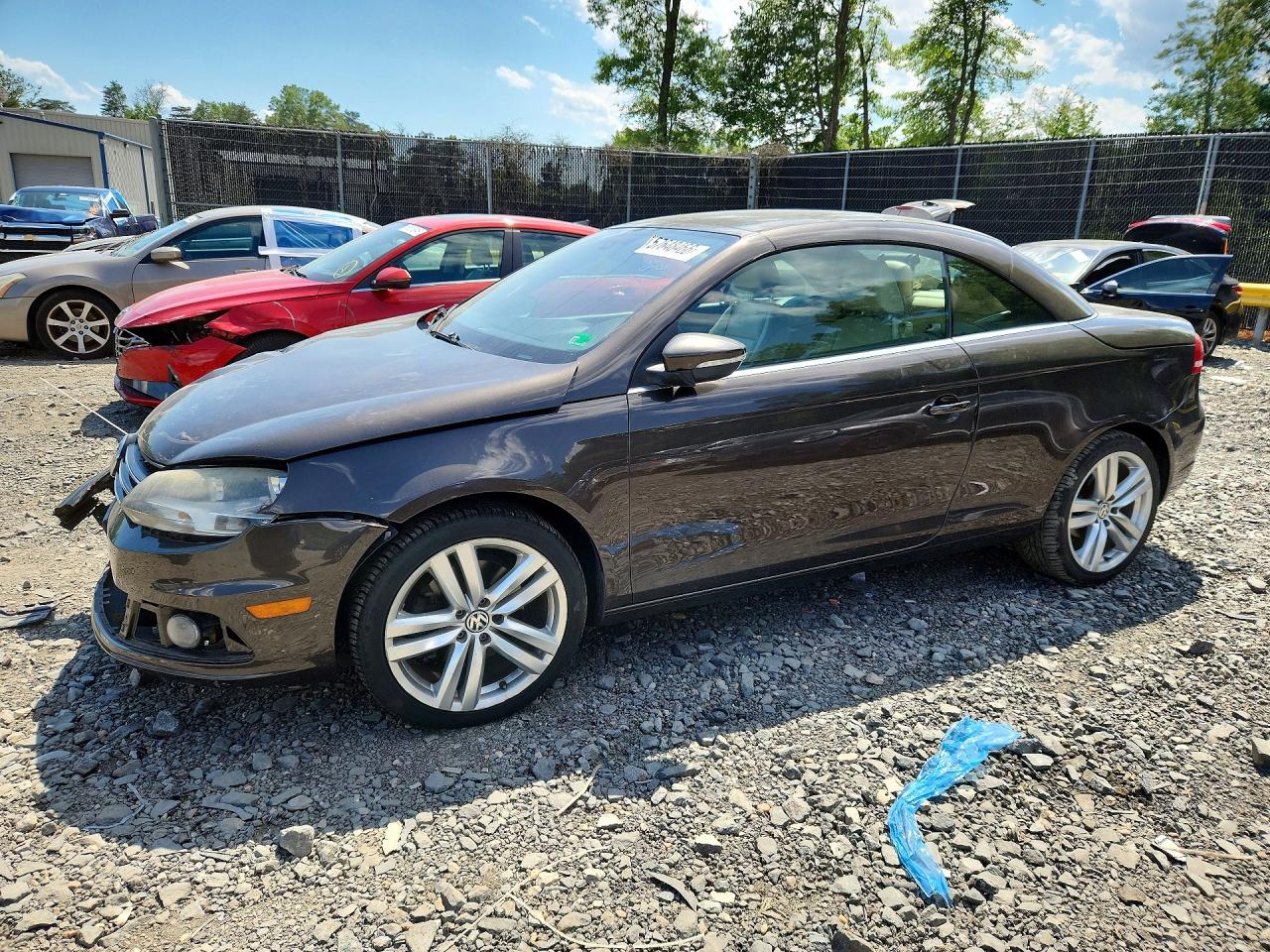 2012 Volkswagen Eos Executive, VIN WVWFW7AH2CV002457 — Front end