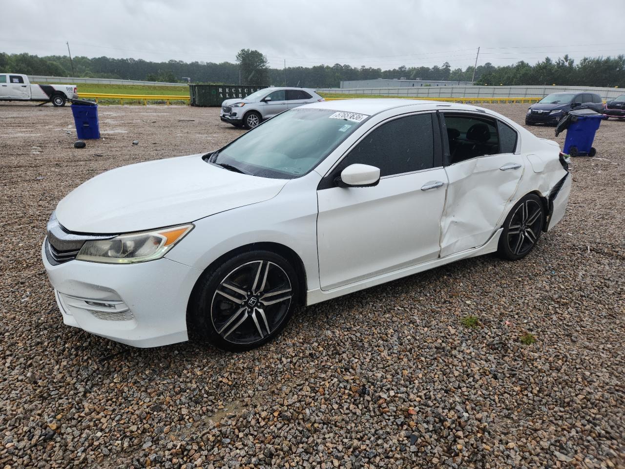 2017 Honda Accord Sport, VIN 1HGCR2F54HA077625 — Rear end