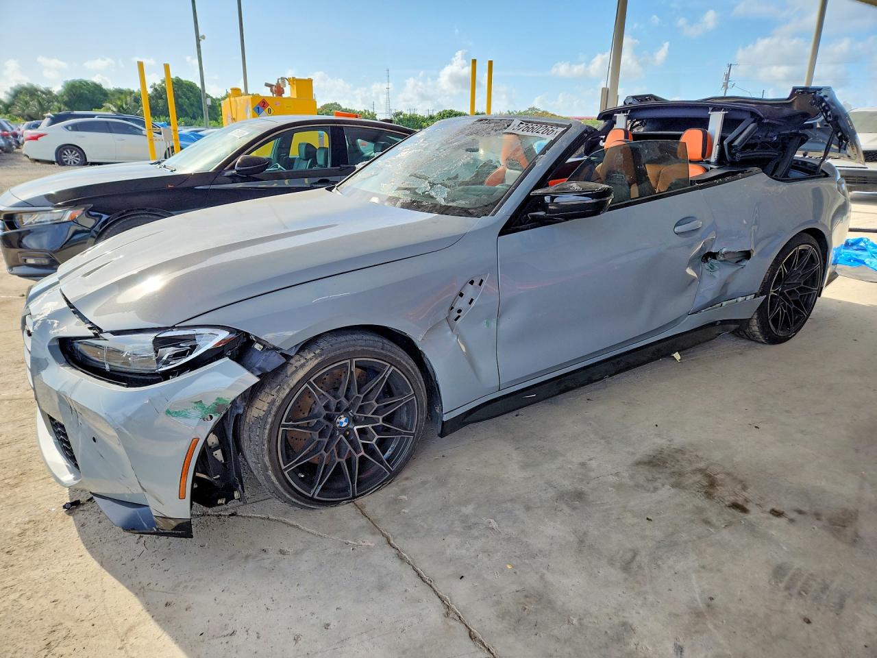 2022 BMW M4 Competition xDrive, VIN WBS33BA01NCJ47540 — Side