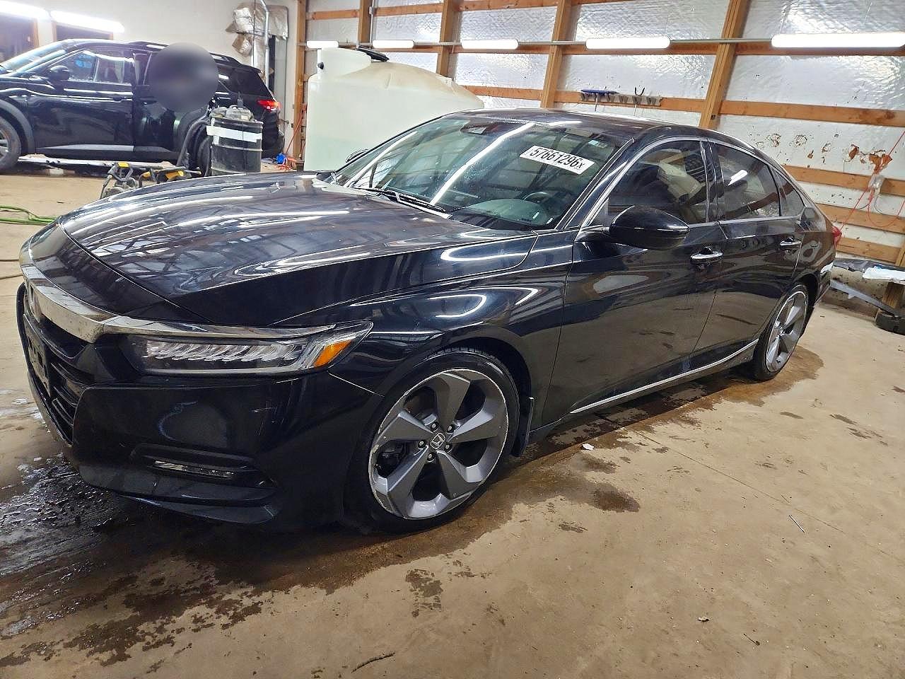 2018 Honda Accord Touring, VIN 1HGCV1F91JA175266 — Roof