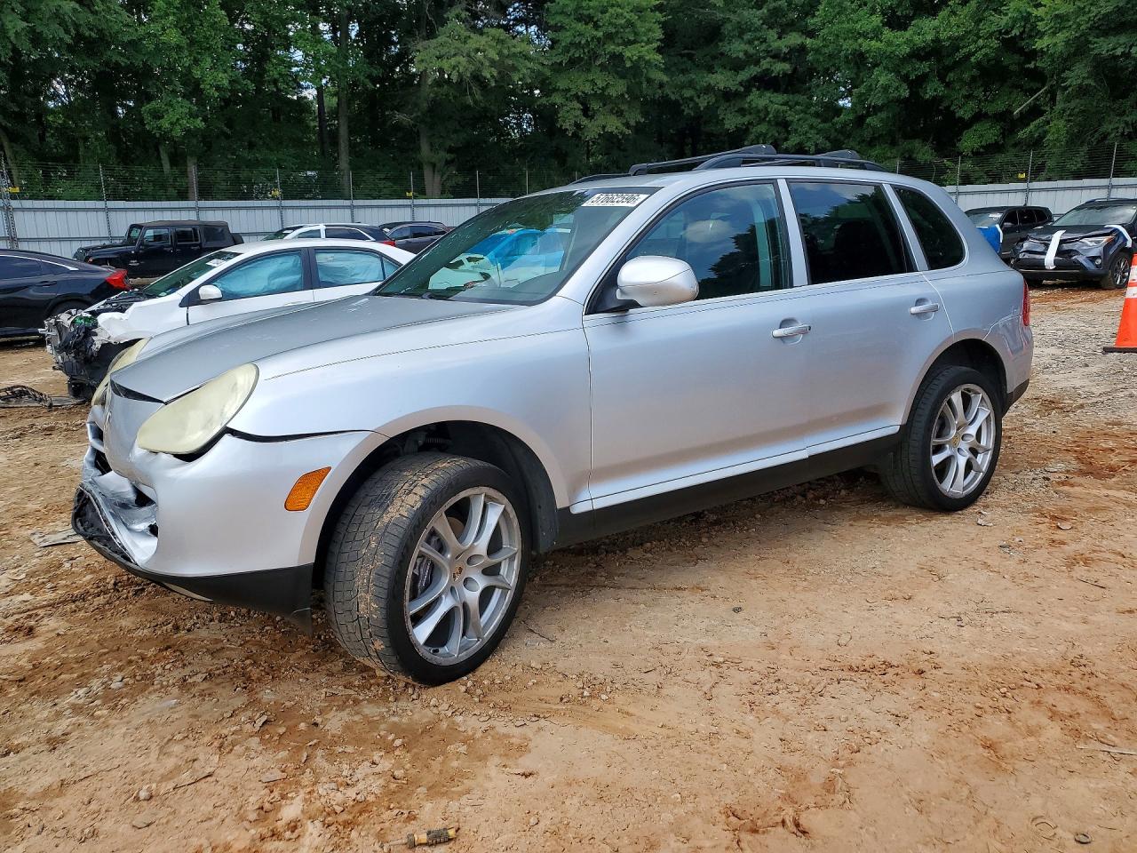 2004 Porsche Cayenne, VIN WP1AA29P14LA24159 — Перед