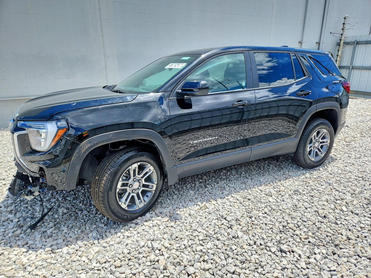 2026 GMC Terrain FWD Elevation, VIN 3GKALMEG3TL493645 — Front end