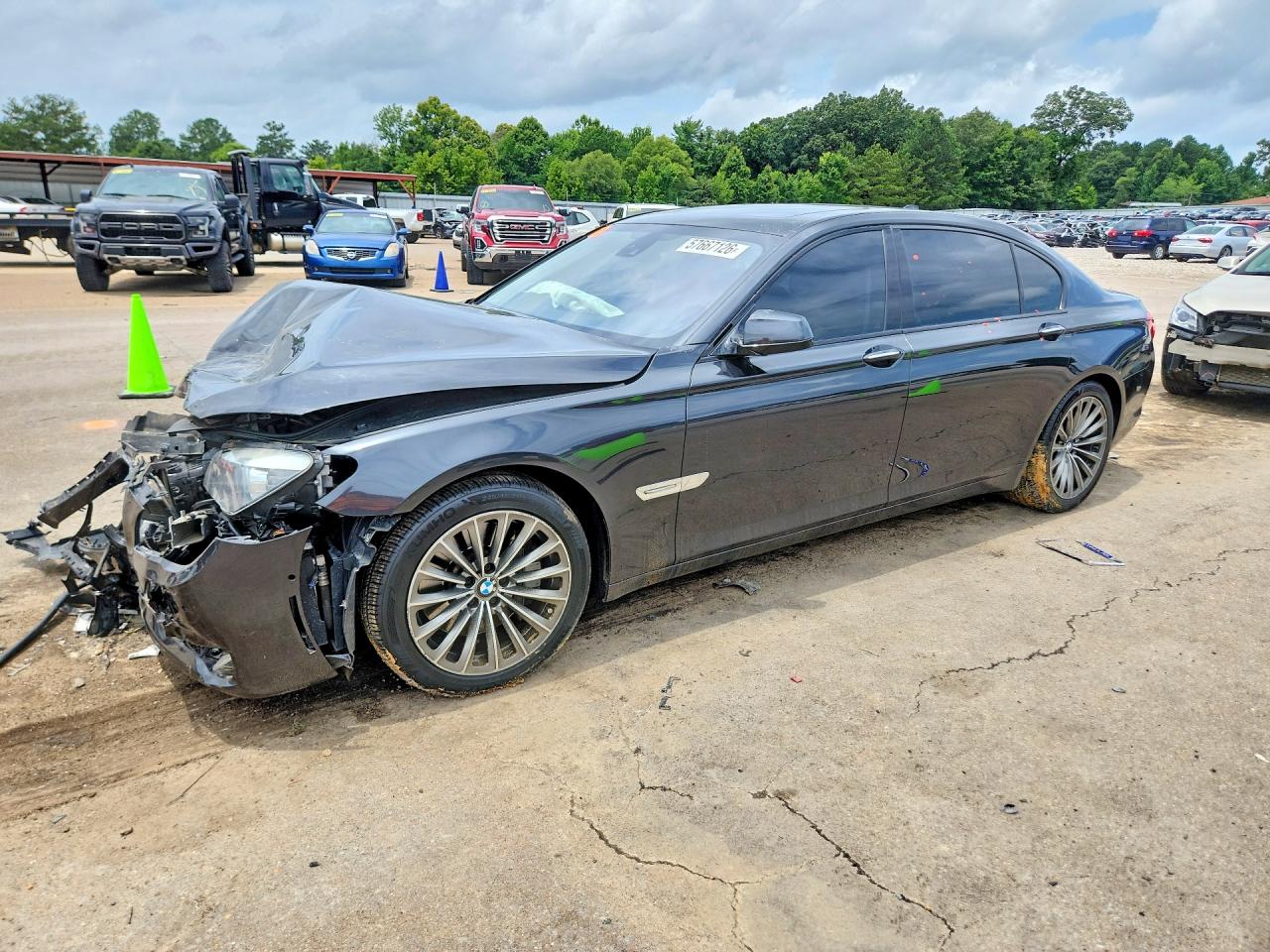 2009 BMW 7 Series 750Li, VIN WBAKB835X9CY60814 — Front end