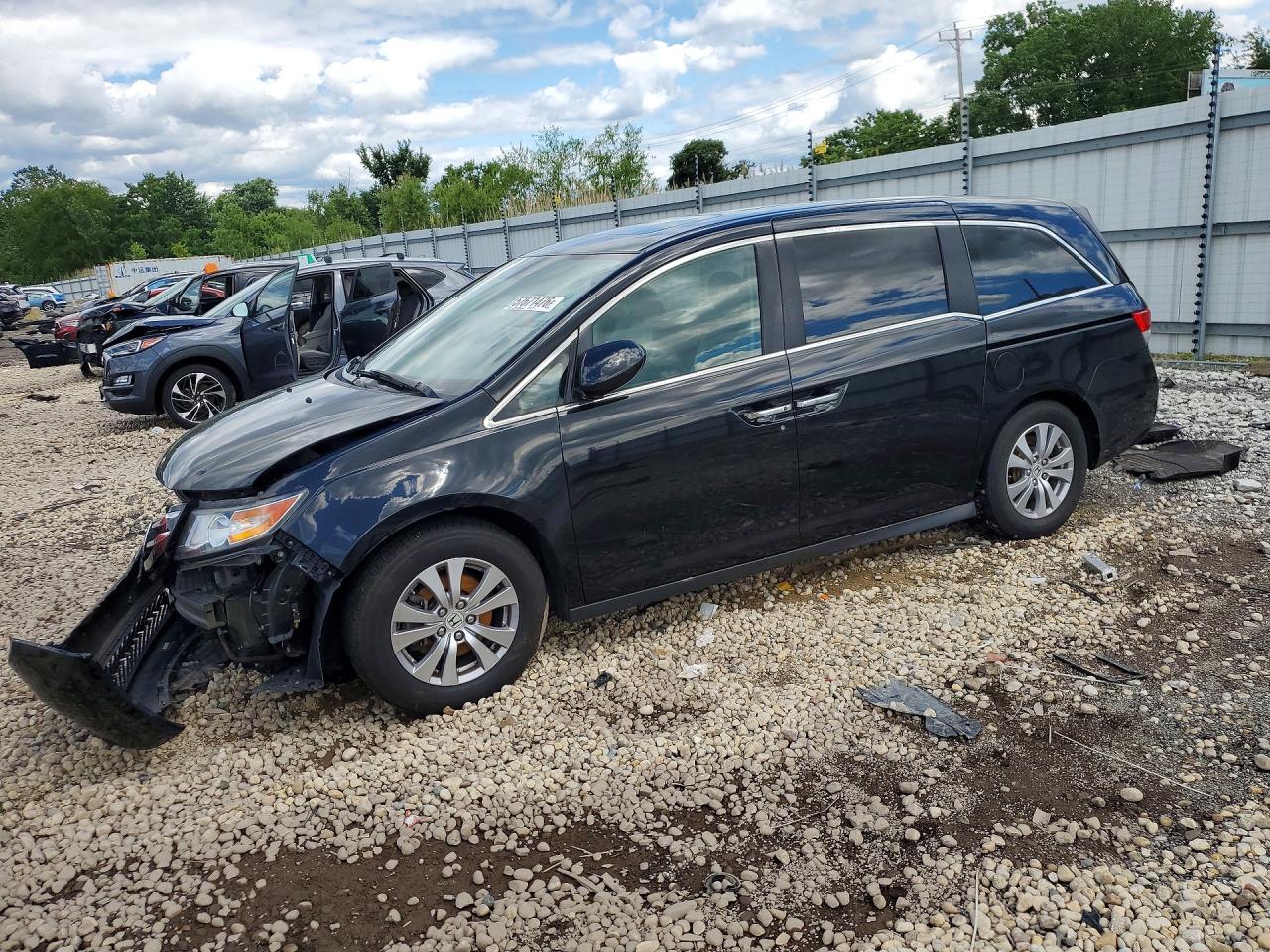2017 Honda Odyssey EX-L, VIN 5FNRL5H67HB012051 — Front end