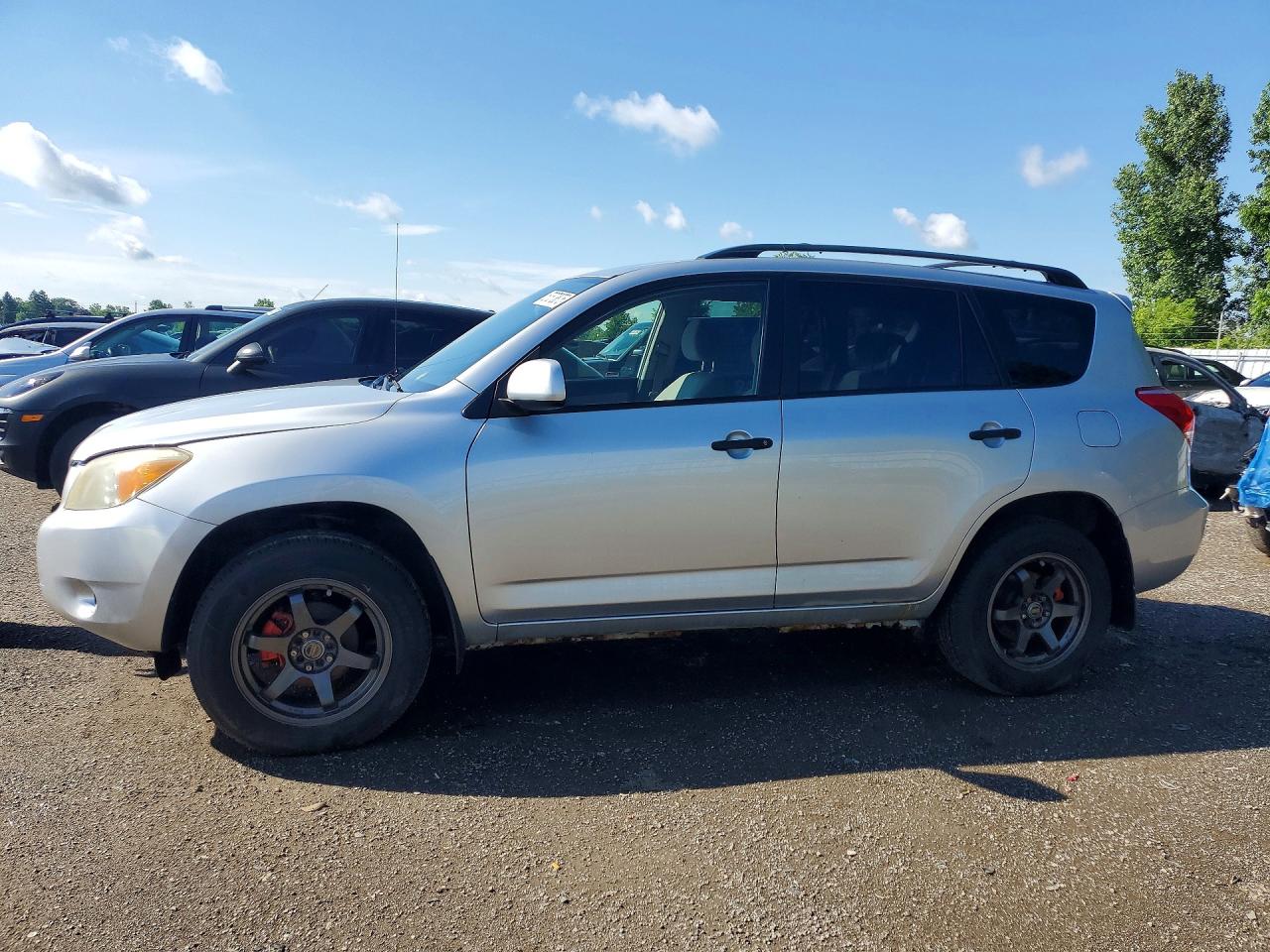 2006 Toyota RAV4, VIN JTMBD33V366006631 — Minor dents and scratches