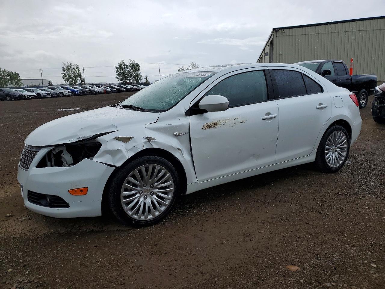 2013 Suzuki Kizashi SLS, VIN JS2RF9A70D6100050 — Front end