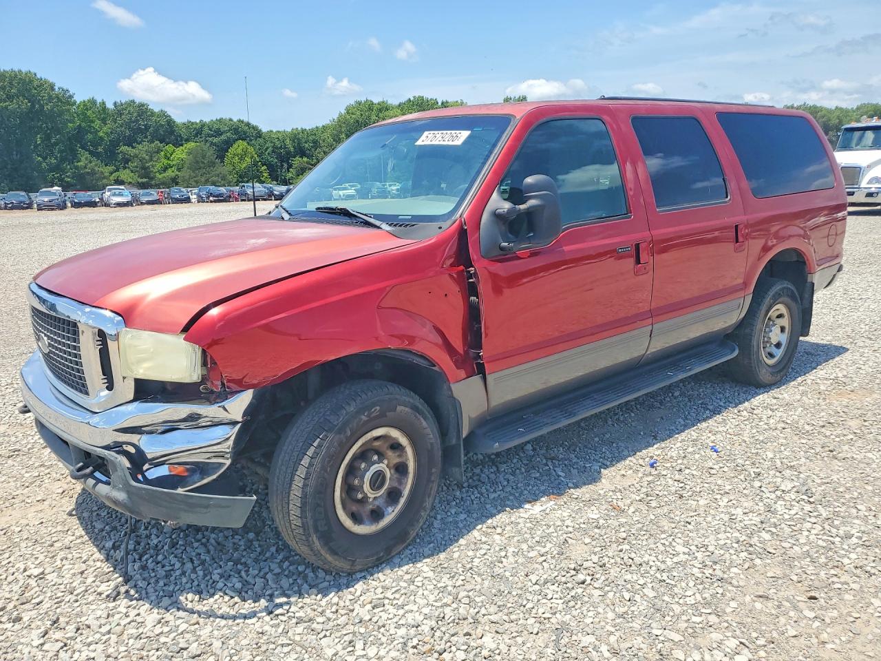 2002 Ford Excursion XLT Spec. Service, VIN 1FMSU41F32EB40312 — Front end