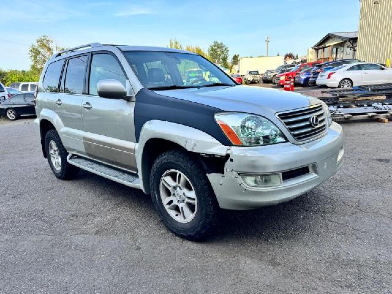 2003 Lexus GX 470, VIN JTJBT20X130004567 — Перед