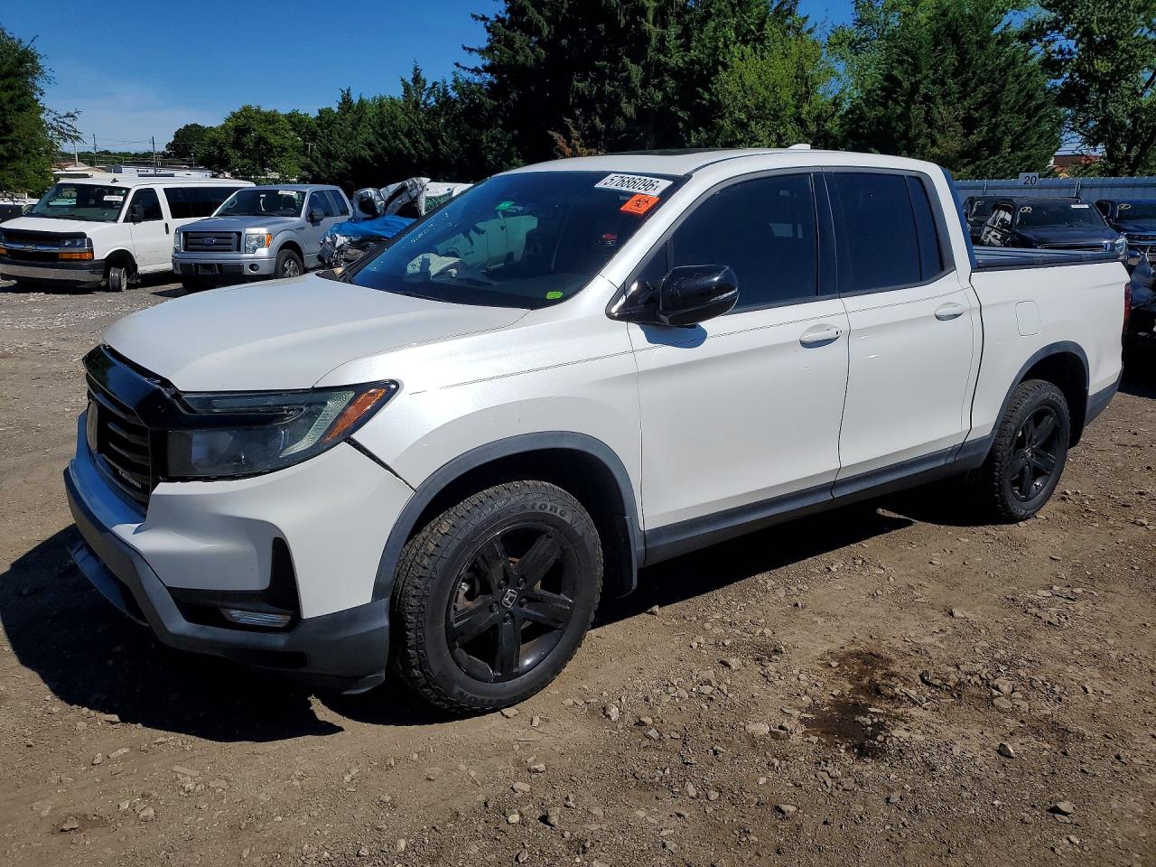 2021 Honda Ridgeline Black Edition, VIN 5FPYK3F85MB008668 — Front end