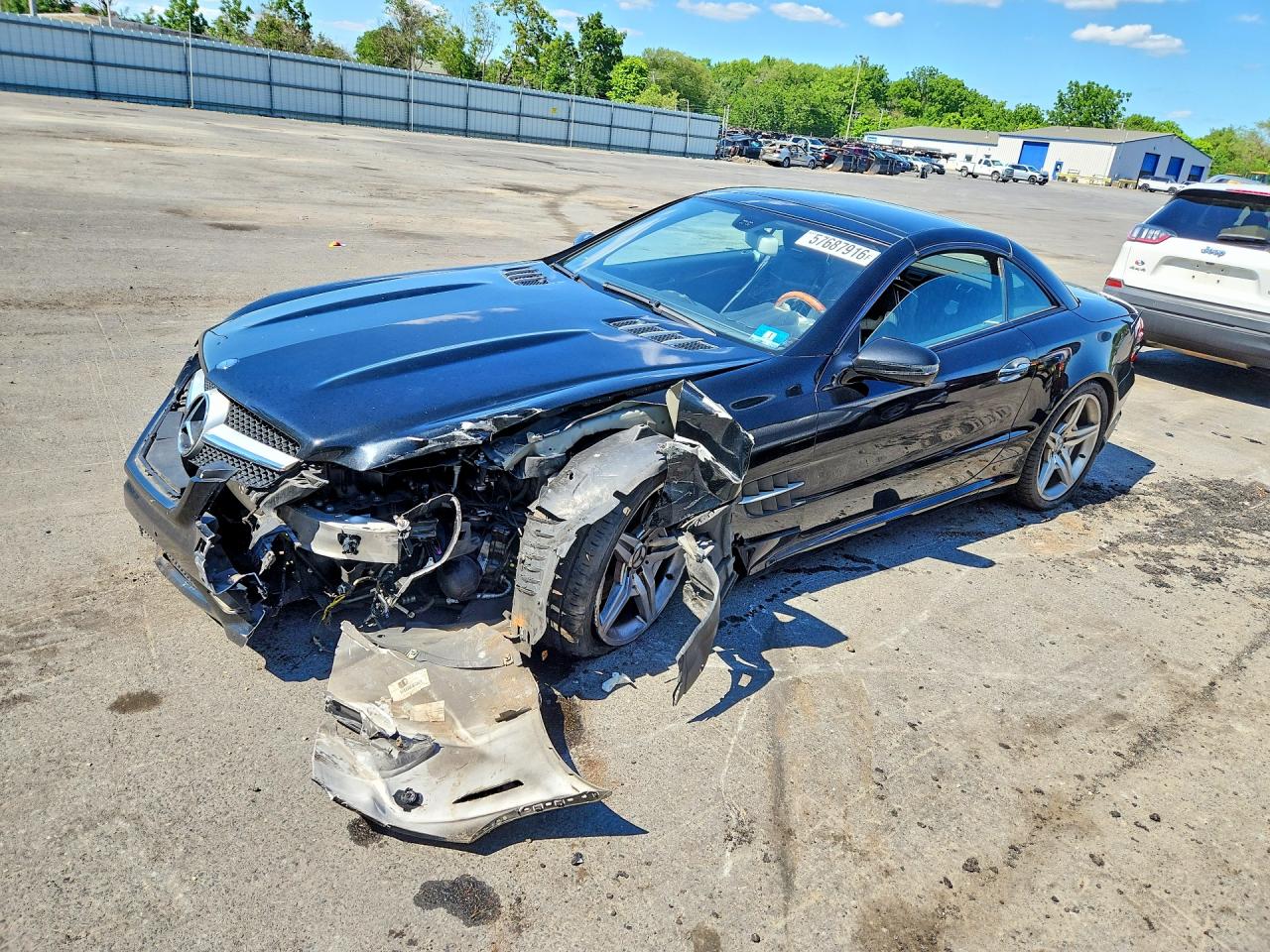 2009 Mercedes-Benz SL 550, VIN WDBSK71F89F155497 — Front end