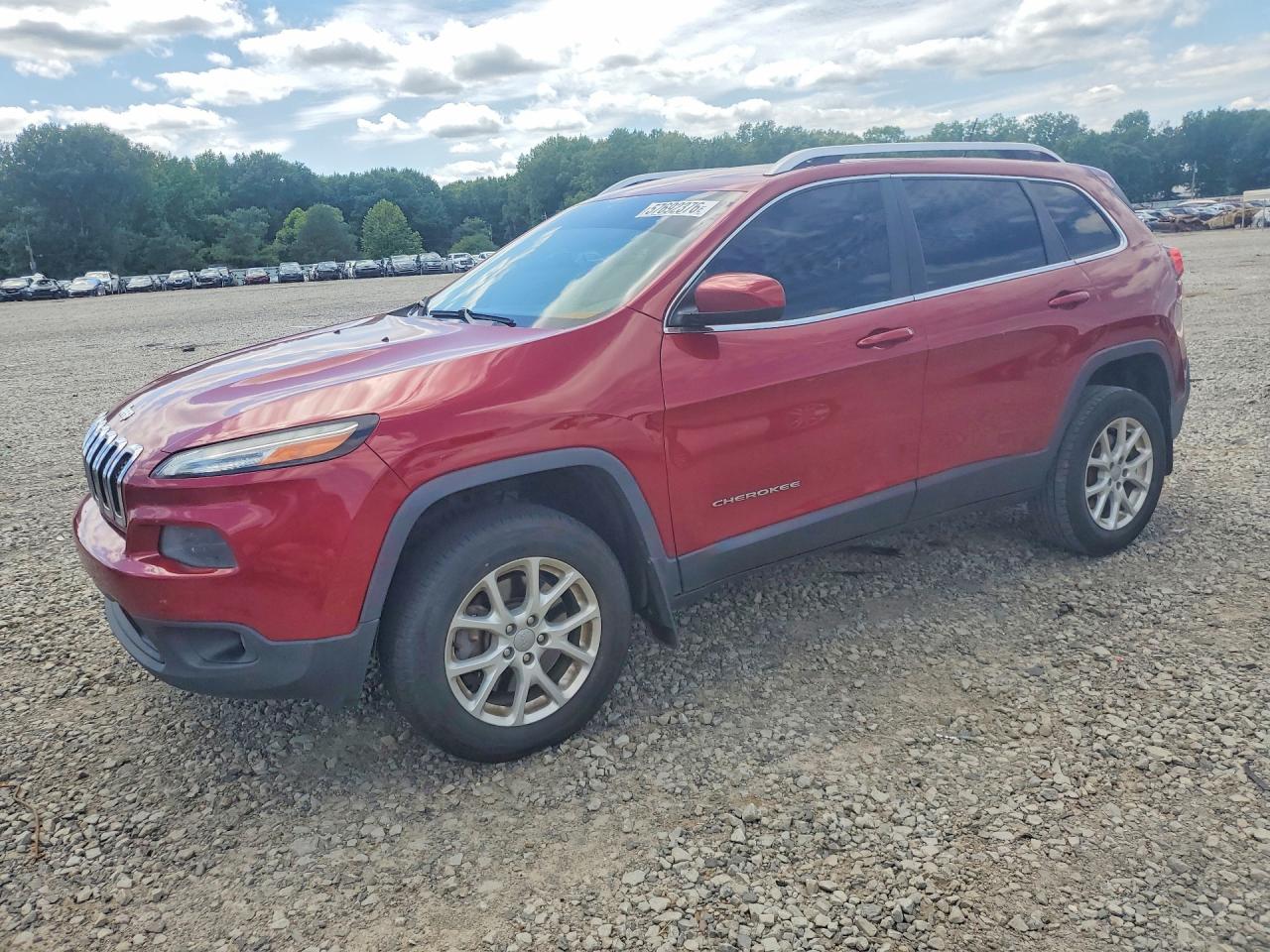 2014 Jeep Cherokee Latitude, VIN 1C4PJMCS2EW219109 — Зад