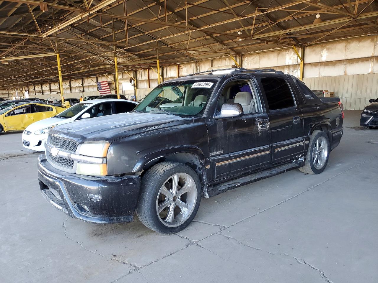 2005 Chevrolet Avalanche Z66, VIN 3GNEC12Z75G169022 — Minor dents and scratches