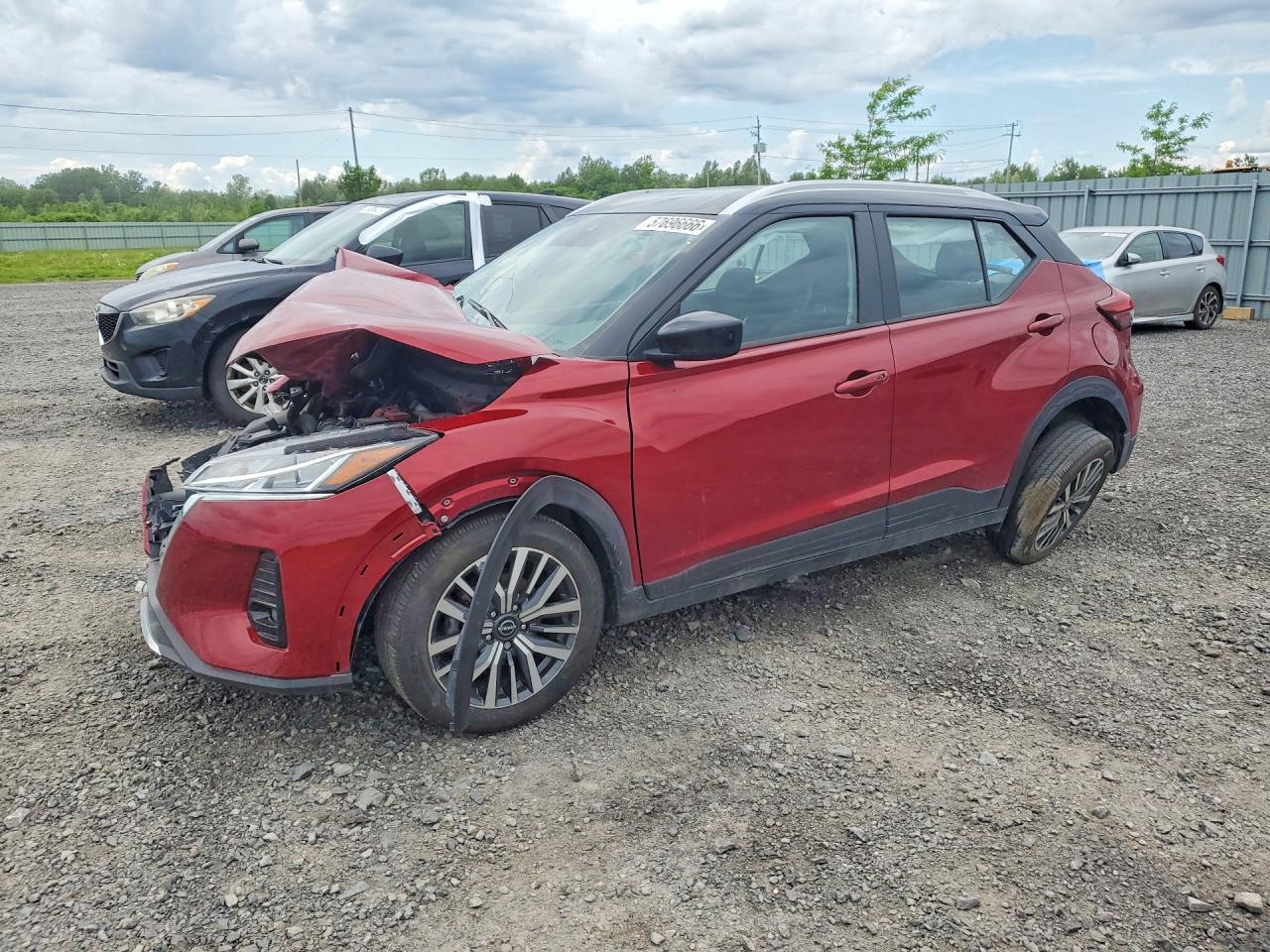 2024 Nissan Kicks SV, VIN 3N1CP5CV7RL572375 — Front end