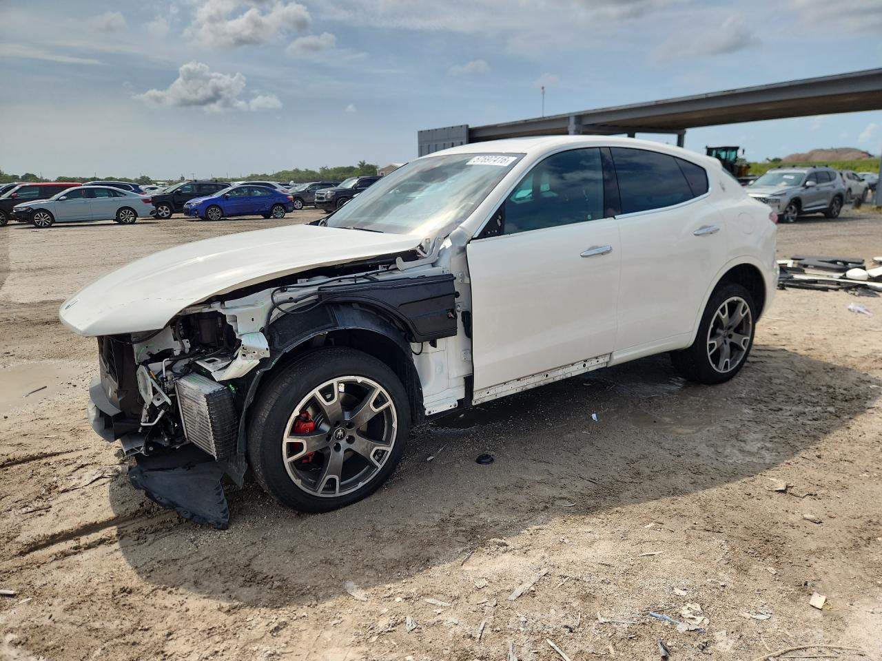 2023 Maserati Levante GT, VIN ZN661XUA2PX419762 — Front end