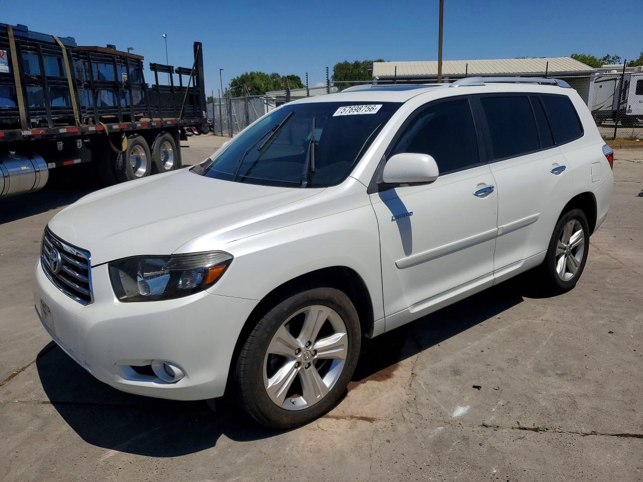 2008 Toyota Highlander Limited, VIN JTEDS42A582048324 — Front end