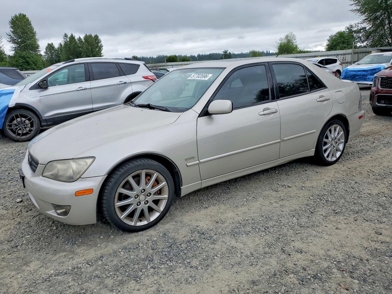 2004 Lexus IS 300/350, VIN JTHBD192840090882 — Minor dents and scratches