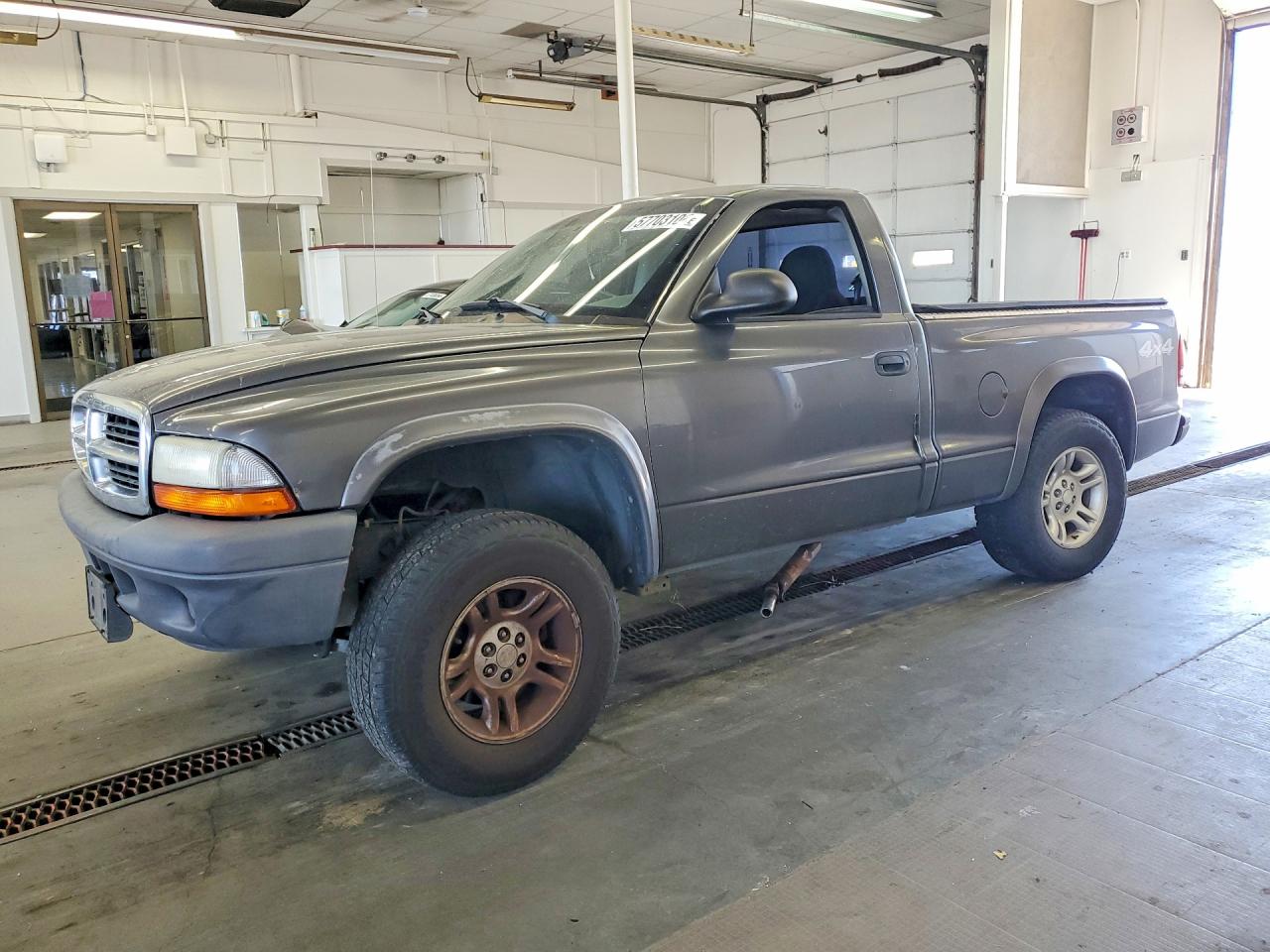 2004 Dodge Dakota, VIN 1D7GG16K54S664318 — Undercarriage