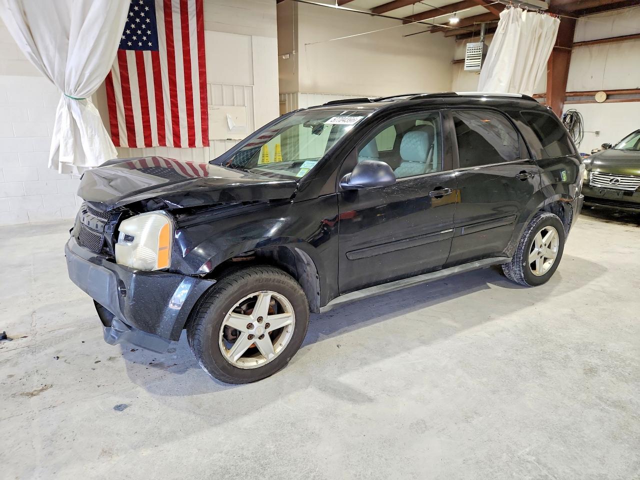 2005 Chevrolet Equinox LT, VIN 2CNDL73F456066126 — Front end