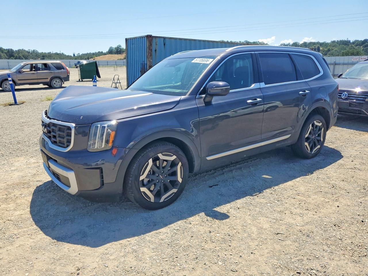2025 Kia Telluride S, VIN 5XYP6DGC4SG695424 — Front end