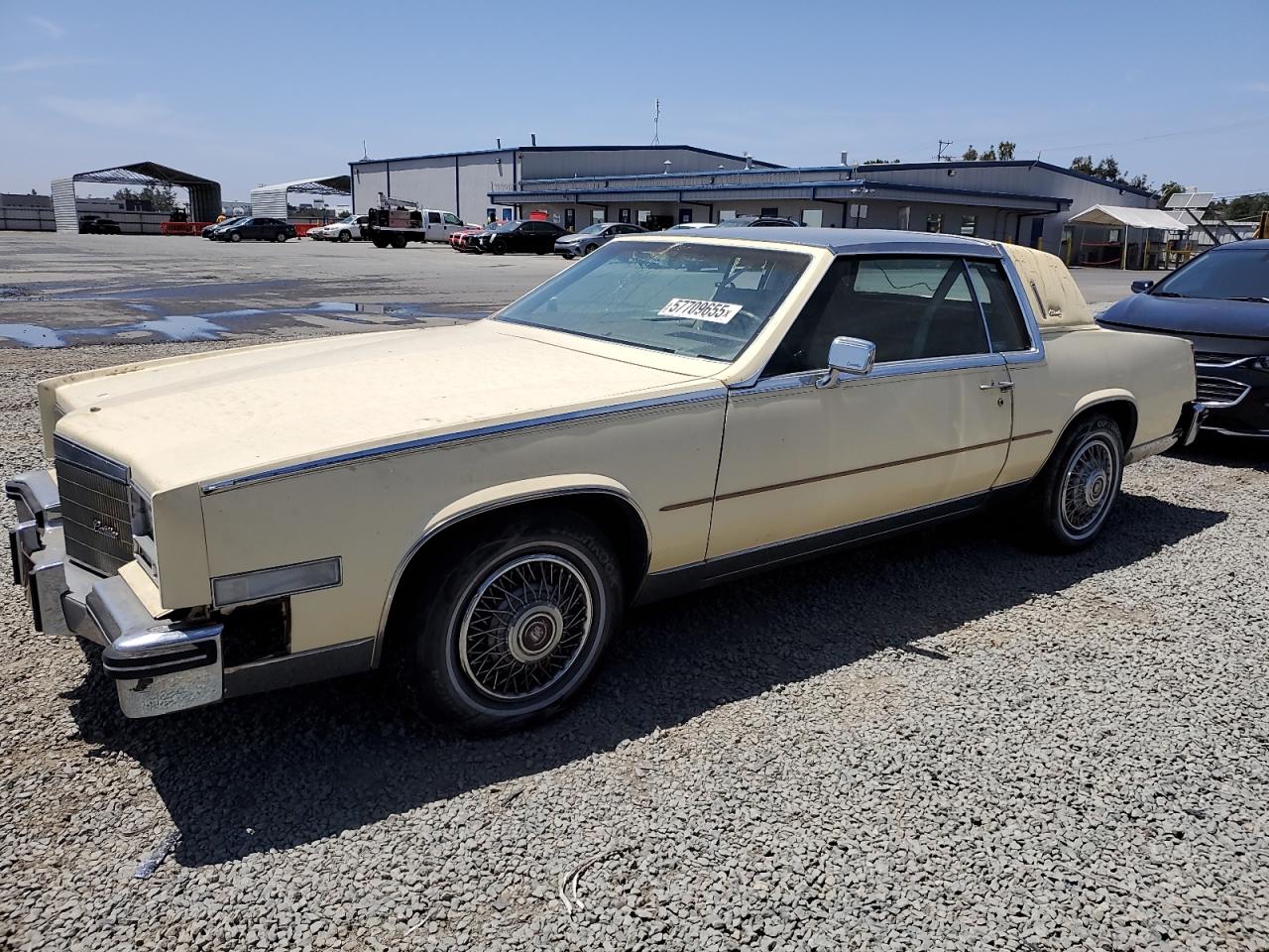 1985 Cadillac Eldorado, VIN 1G6EL5782FE675028 — Мелкие вмятины и царапины
